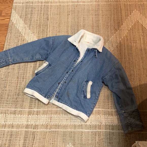 Vintage Levi's Sherpa Jacket - Picture 3 of 8